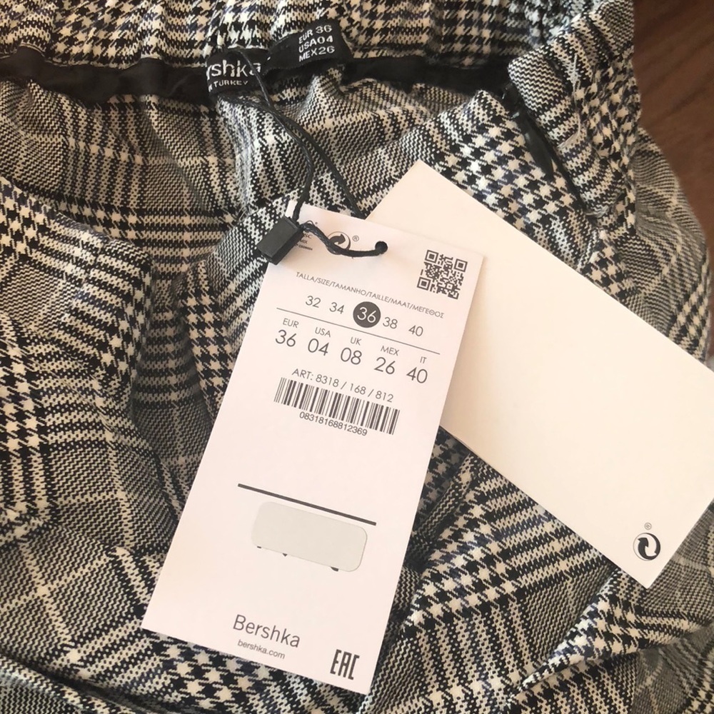 NWT checkered skort size 4 - Picture 4 of 4